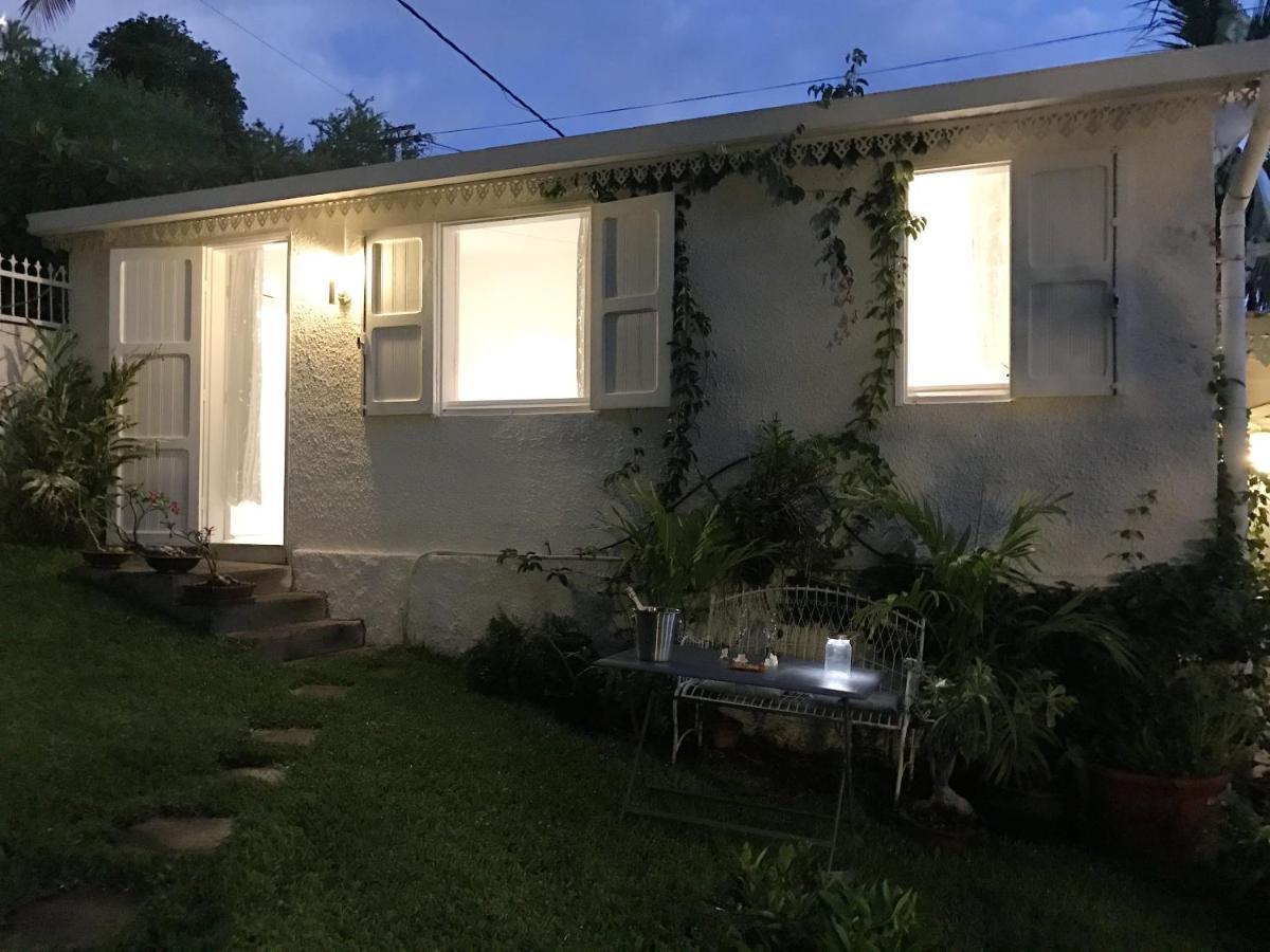 Studio Charmant Au Coeur De Boucan Canot 30 M² Avec Jardin Prive Saint-Paul Exterior photo